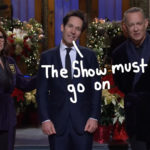 Paul Rudd Becomes A Member Of SNL’s 5-Timers Club In Scaled-Back Holiday Episode