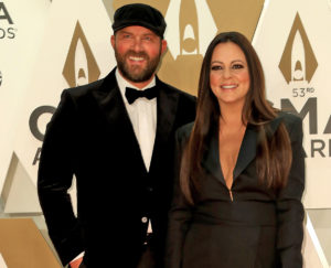 Country Singer Sara Evans' Estranged Husband Arrested After Allegedly 