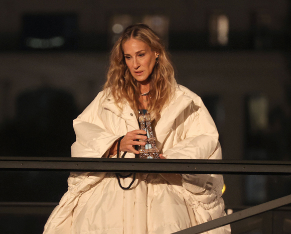Sarah Jessica Parker films And Just Like That in NYC