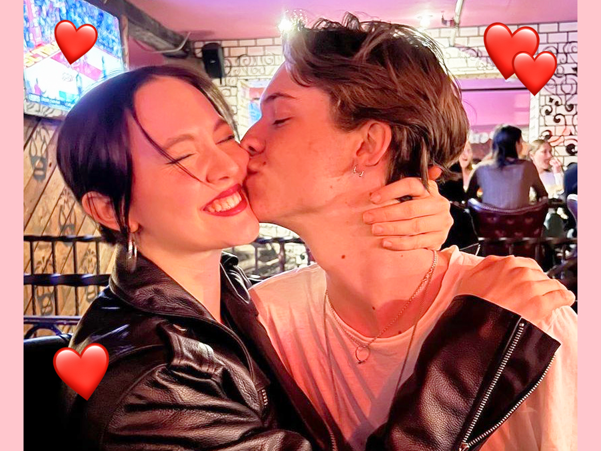Kate Hudson's Son Ryder Kisses Leslie Mann's Daughter Iris in Cute Pic
