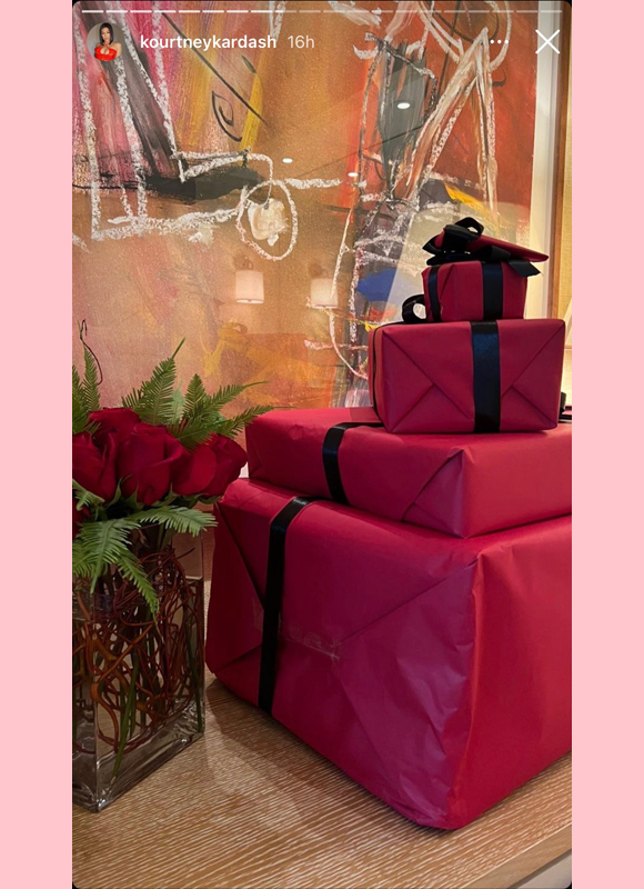 travis barker : instagram story snaps from valentines day getaway with kourtney kardashian, gifts