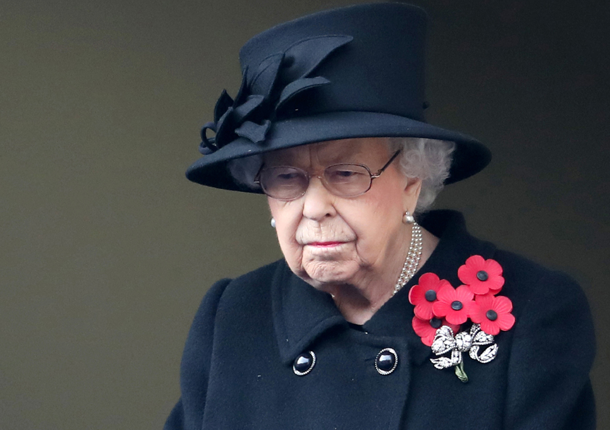 #Queen Elizabeth Tests Positive For COVID-19 Amid ‘A Number Of Cases’ At Windsor Castle