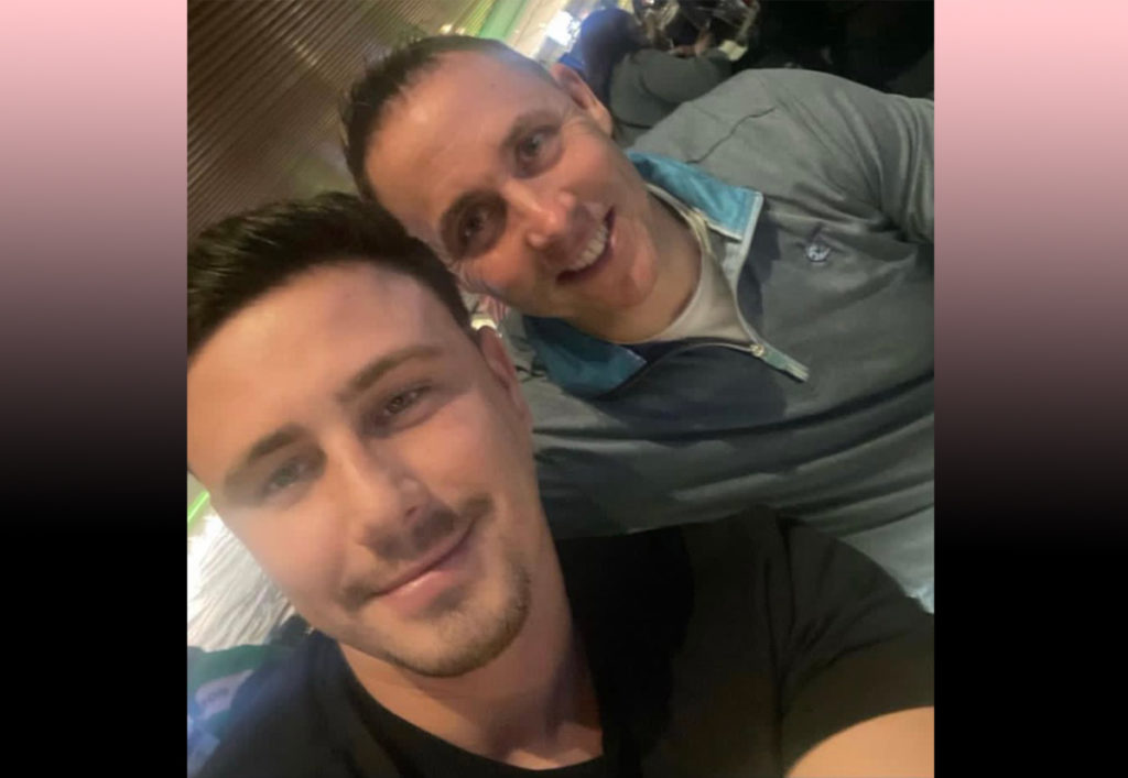 Declan Bingham and Sheldon van Deventer pose for a selfie