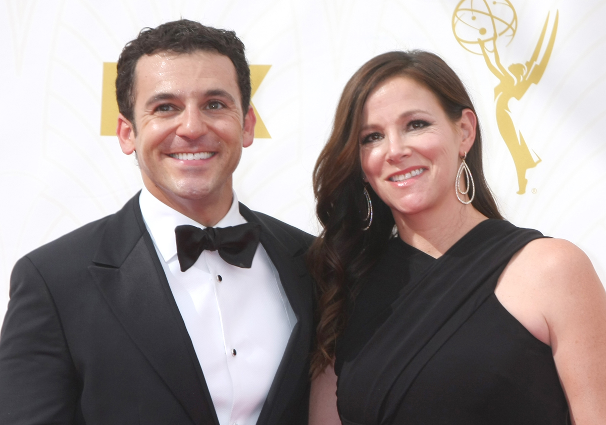 Why Fred Savage Was REALLY Fired From Wonder Years?! Allegations Of Sexual Assault and LIVING WITH Female Crew Member Behind Wifes Back?!