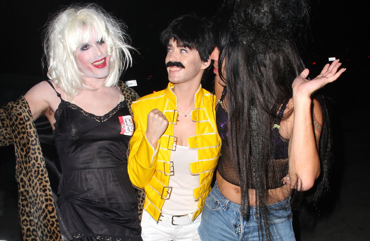 The Best Celebrity Halloween Costumes Through The Years Perez Hilton 1262