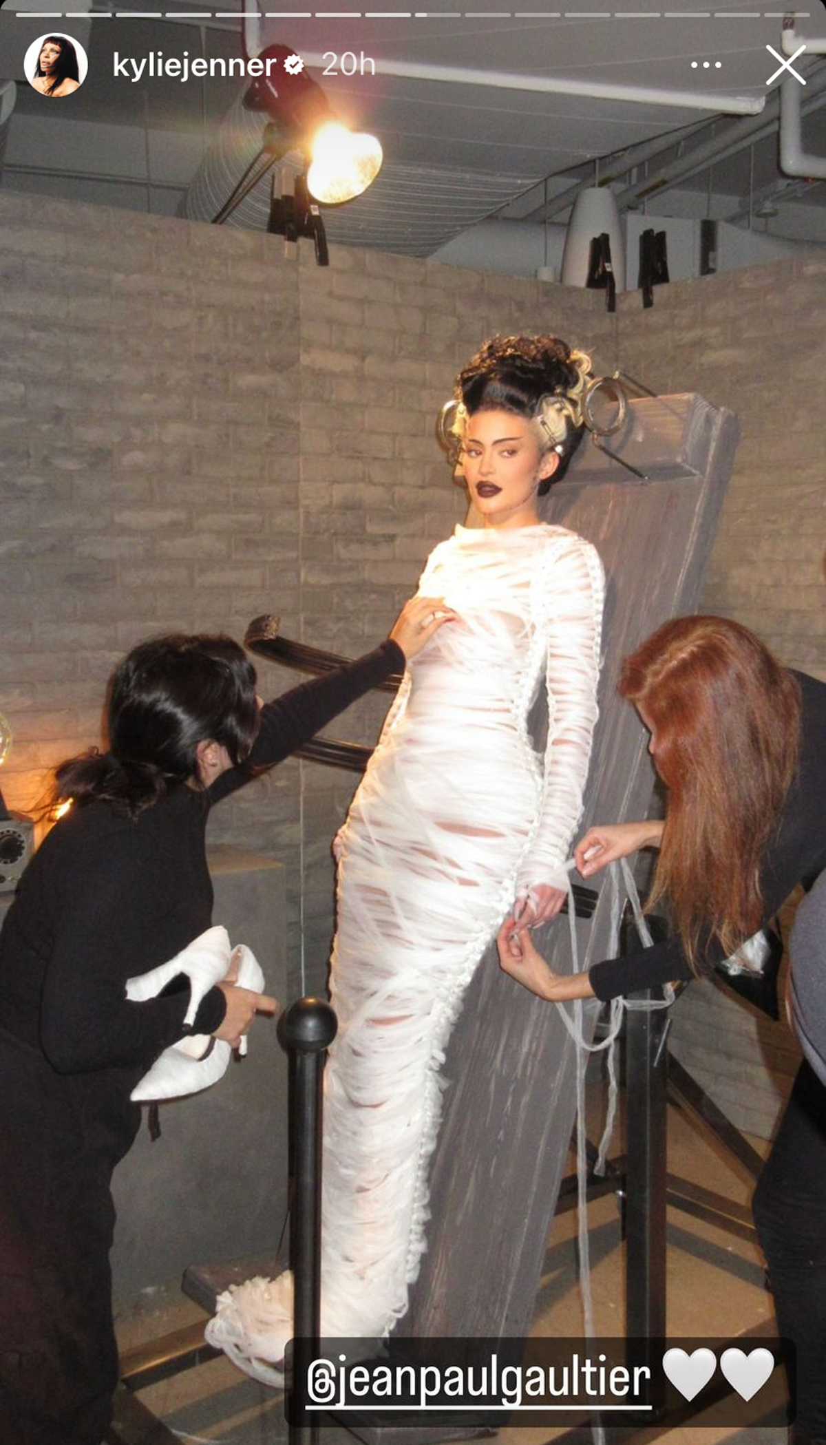 Kylie Jenner Unveils EPIC Bride Of Frankenstein Halloween Costume – See The Pics! 
