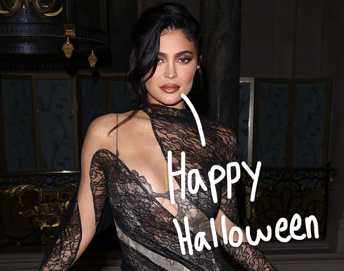 #Kylie Jenner Unveils EPIC Bride Of Frankenstein Halloween Costume!