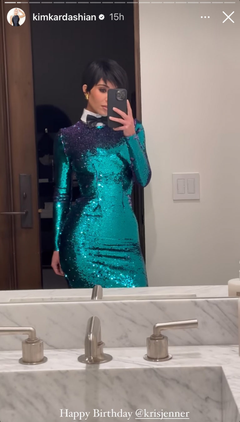 Kardashian-Jenner Sisters Dressed Up As Kris Jenner's Iconic Moments ...