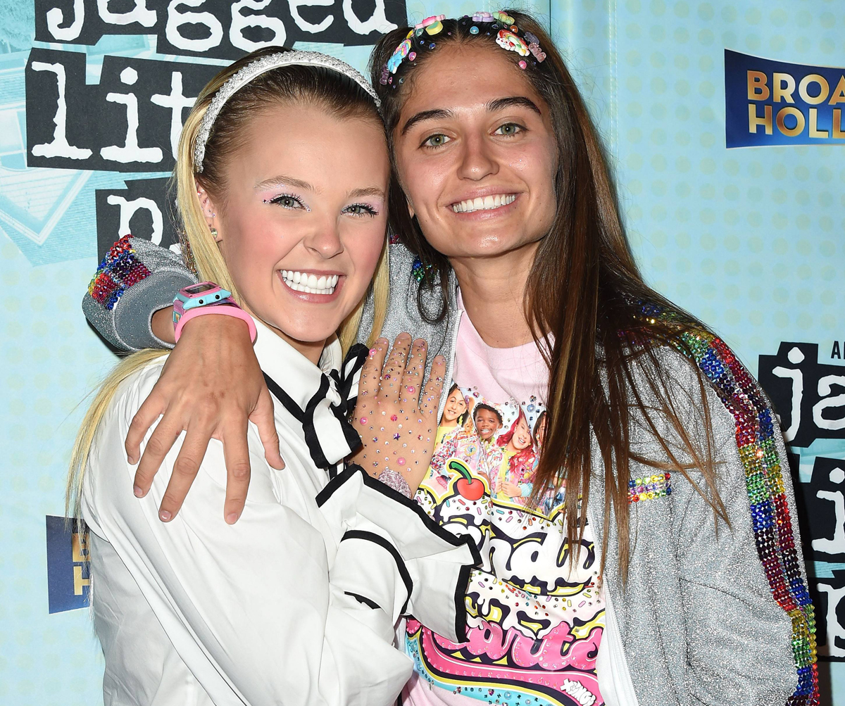 JoJo Siwa & Avery Cyrus Split