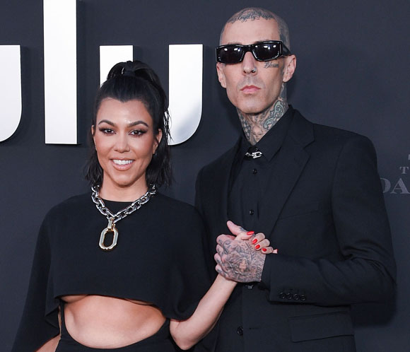 kourtney kardashian travis barker married in vegas