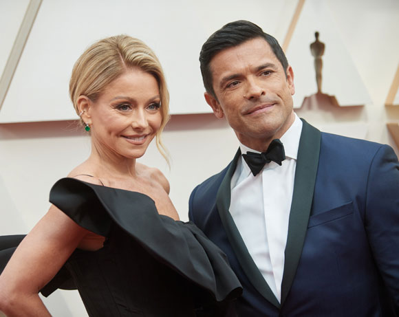 kelly ripa mark consuelos married in vegas