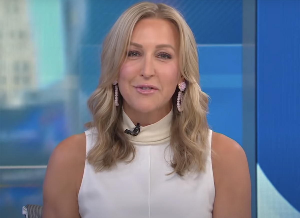 Lara Spencer signs new GMA contract