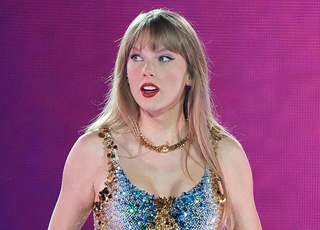 Taylor Swift Security Guard Fired For Being Too Big A Fan Perez Hilton