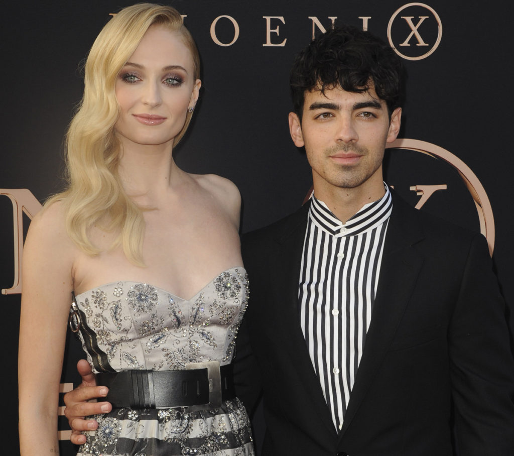 Joe Jonas Wears Wedding Ring Amid Sophie Turner Divorce Rumors