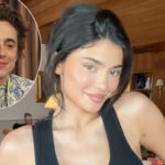 OMG Kylie Jenner Has A Photo Of Timothée Chalamet Kissing Her As Her Phone's Lock Screen! LOOK!