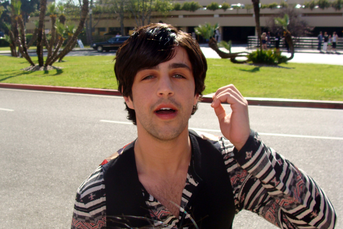 Josh Peck looking emo in 2009