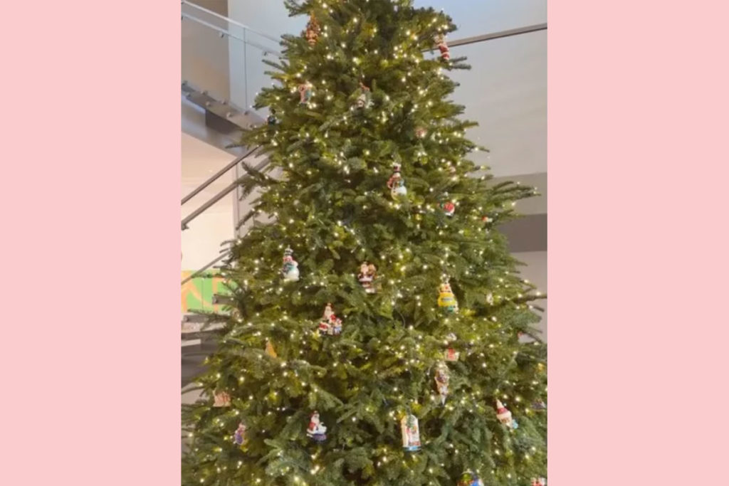 Kylie Jenner Shares Peek Of This Year’s ENORMOUS Christmas Tree! LOOK