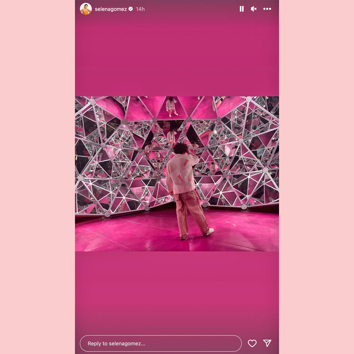 Selena Gomez & Benny Blanco Go On Art Museum Date Night!