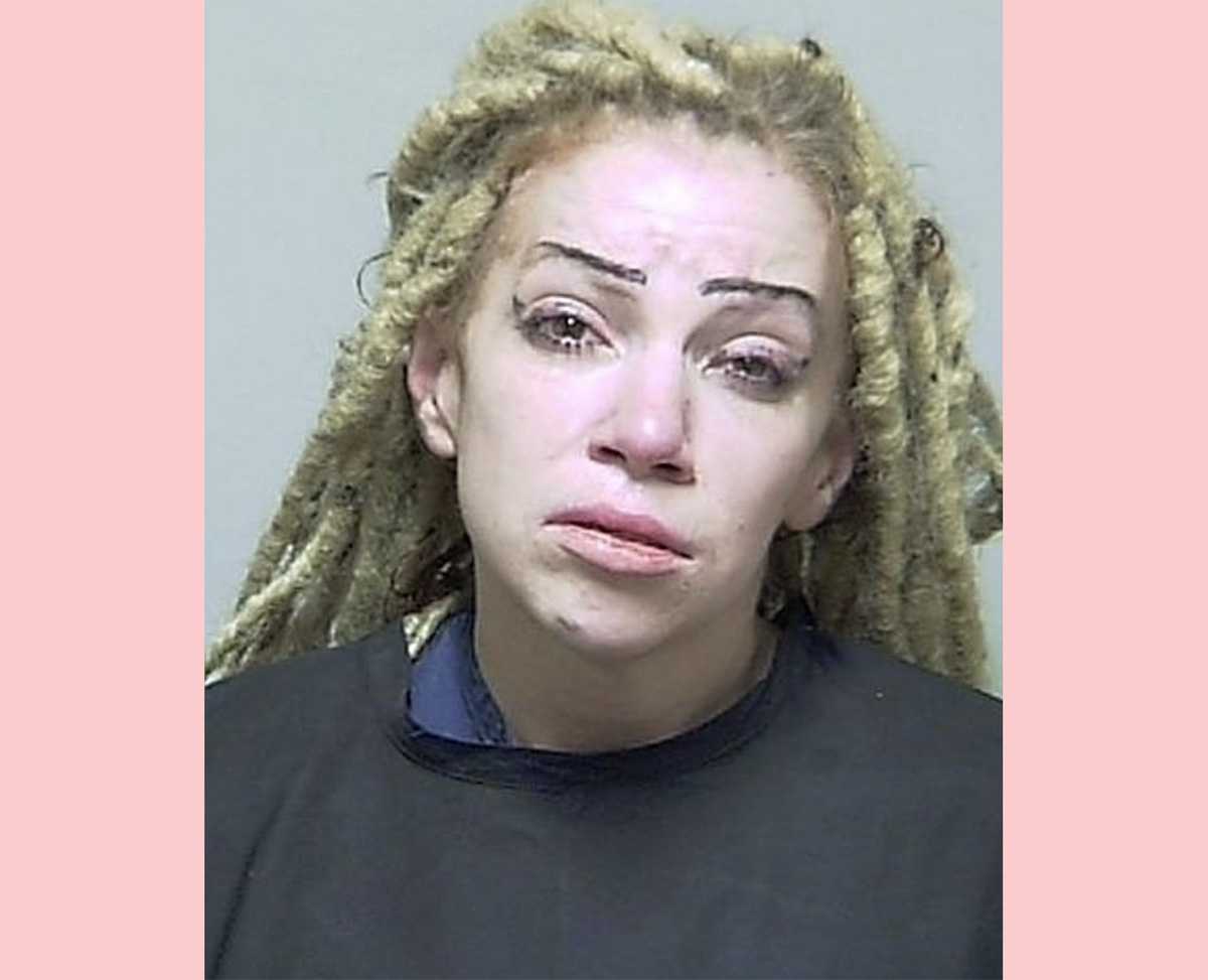 Florida Woman Allegedly Tried To Sell Baby Daughter To A Stranger For 0!