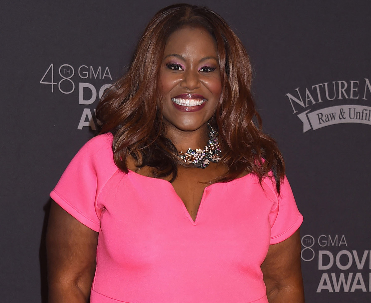 #American Idol Alum Mandisa’s Dad Reveals His Theory About Her Sudden & Unexpected Death