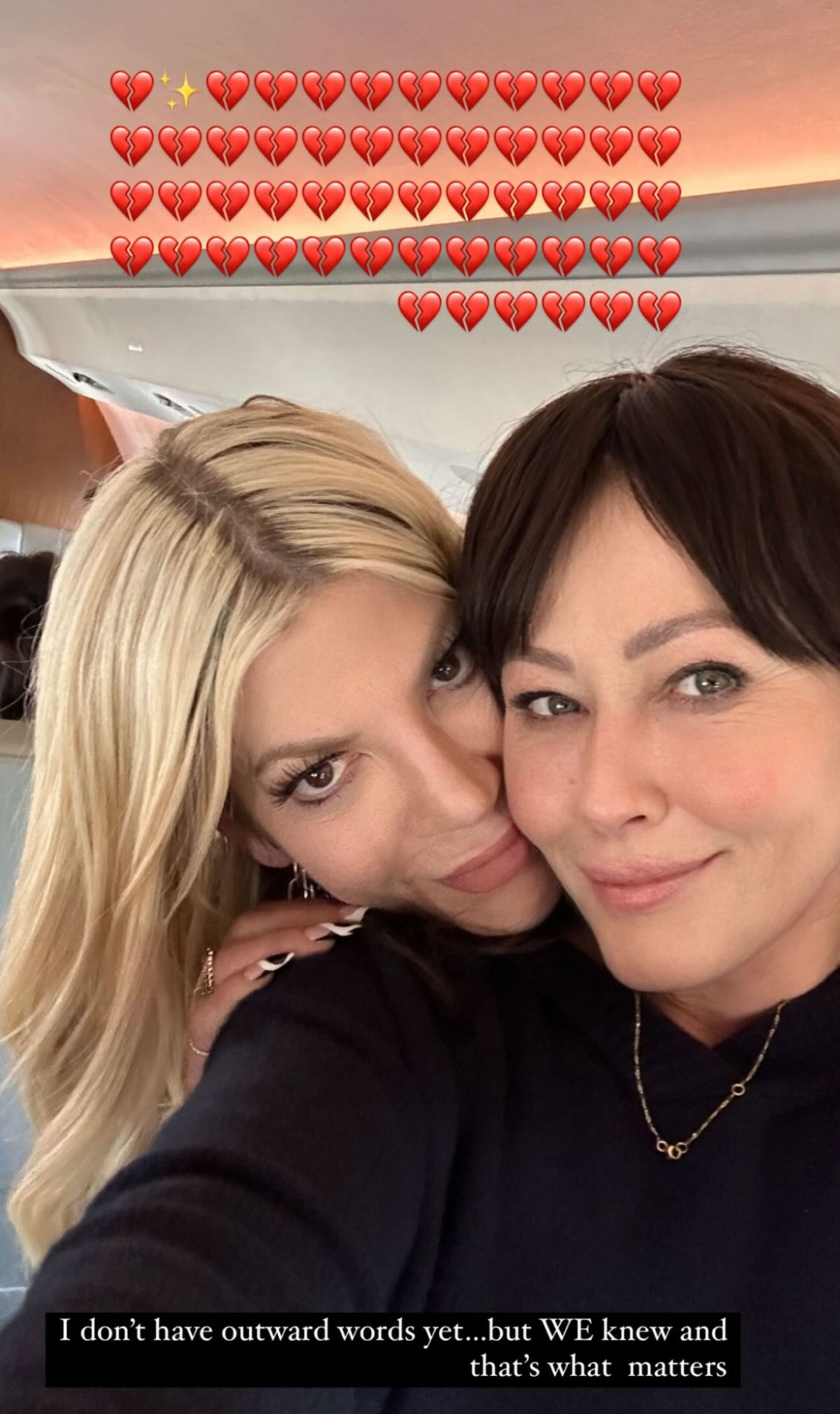 Tori Spelling Mourns Shannen Doherty