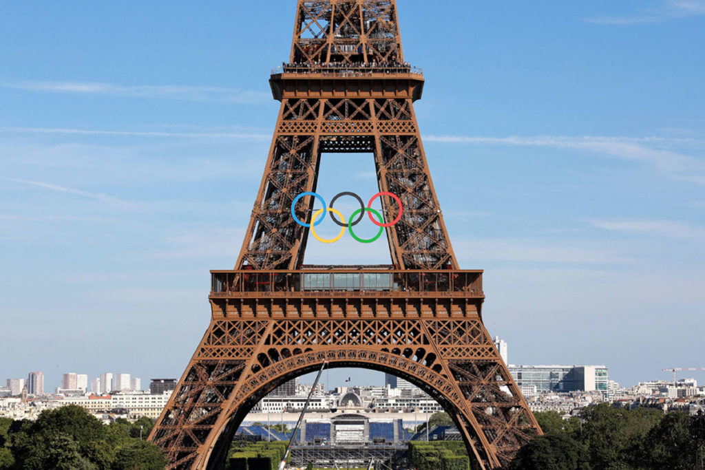 Shirtless Man Arrested For Climbing Eiffel Tower Just HOURS Before Olympics Closing Ceremony!