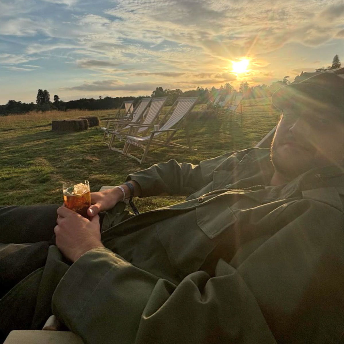 Sophie Turner posts pics of BF Peregrine Pearson