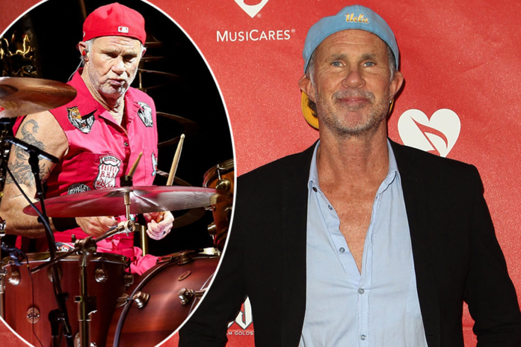 Street Performer Drums In Front Of Red Hot Chili Peppers’ Chad Smith -- And Doesn’t Even Realize It! Watch!