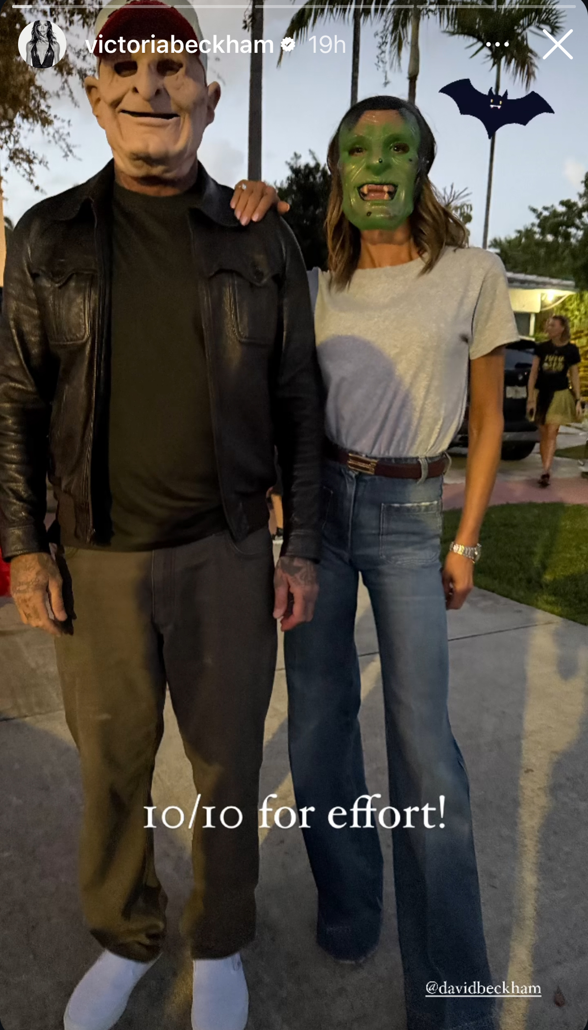 David Beckham Trolls Victoria For Her WEAK Halloween Costume! LOOK