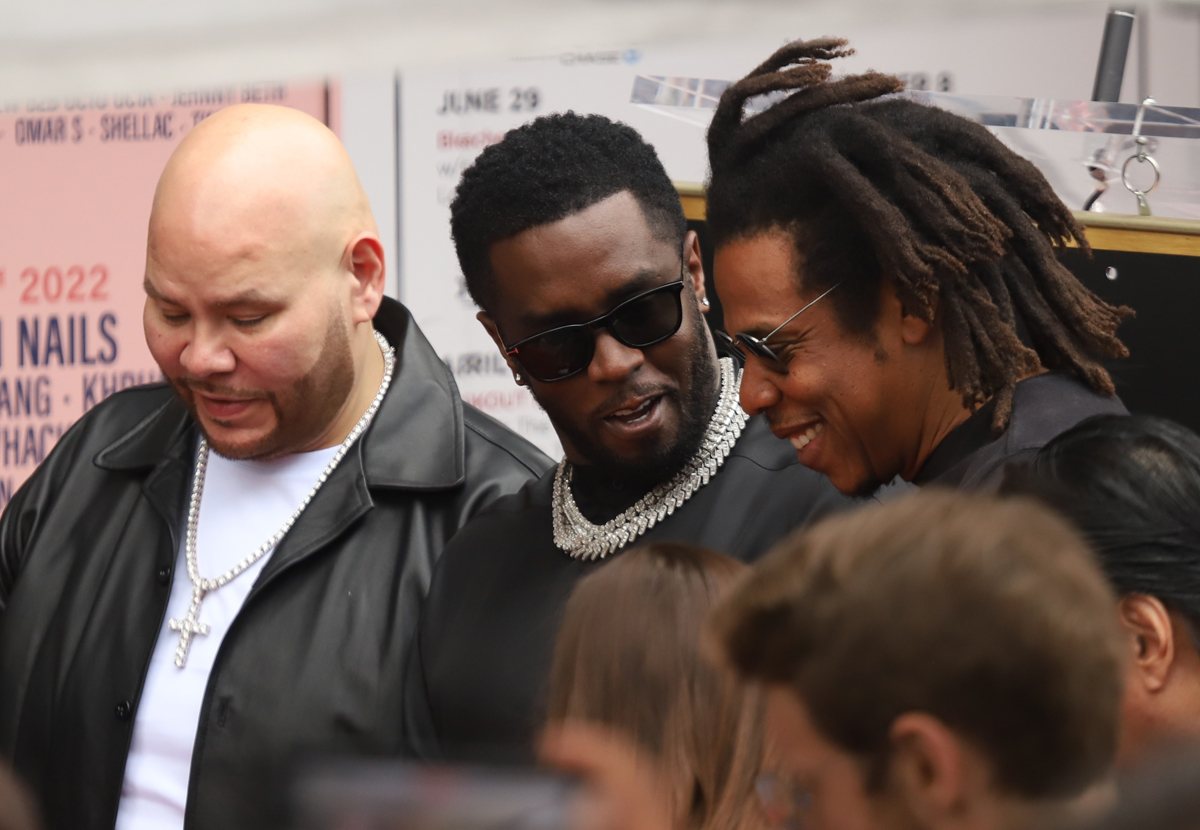 JAY-Z’s Lawyer Claims He Has No Close ‘Association’ with Diddy… Right – Here Are SO MANY Pics Of Them Together!