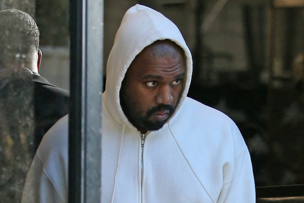 Kanye West Pulled Bait & Switch With VILE Super Bowl Ad, Memo Says