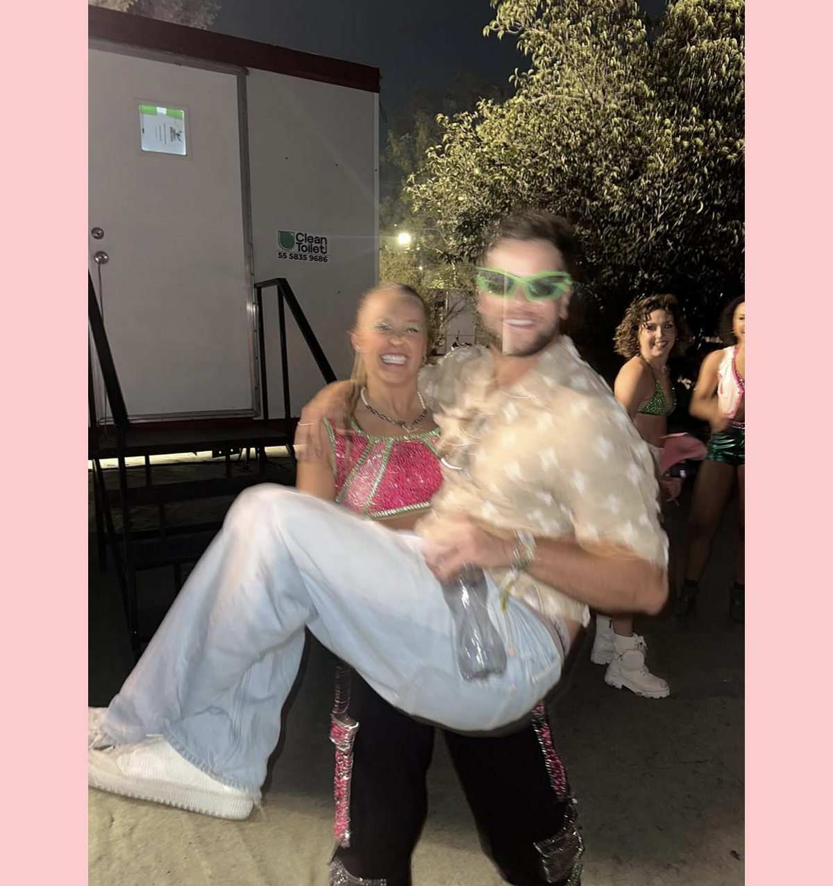 JoJo Siwa picks up Chris Hughes Mexico Concert Instagram