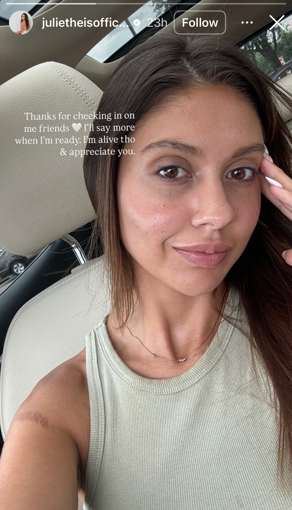 Love Is Blind Star Breaks Up With Reality Star Girlfriend... Over A Bikini Photo?!?