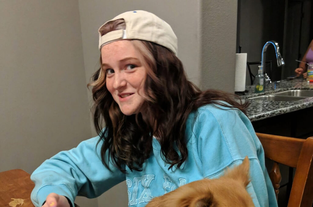 Teen Girl Who Wanted To Be Famous Dies From Internet Challenge Involving  Household Products - Perez Hilton