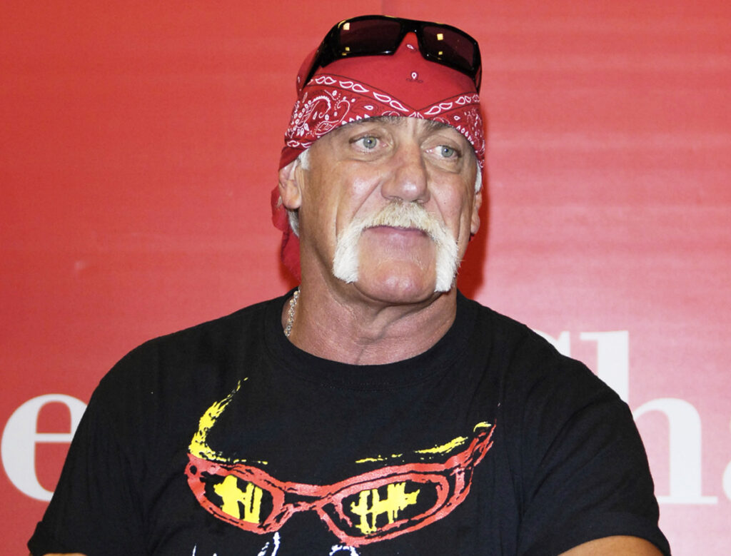 Hulk Hogan's Secret Cancer Battle & Official Cause Of Death Revealed -  Perez Hilton