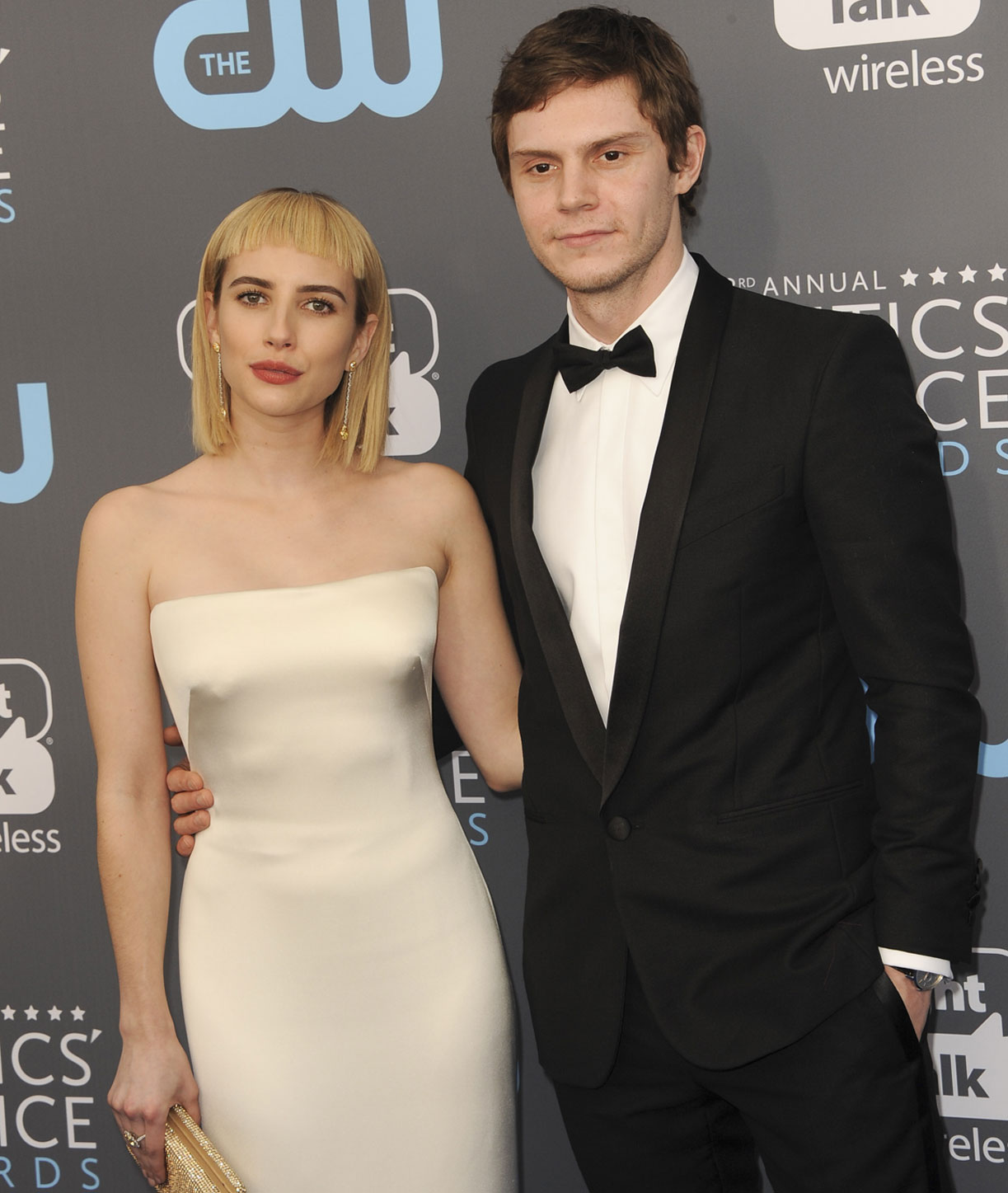 Evan Peters and Emma Roberts 
