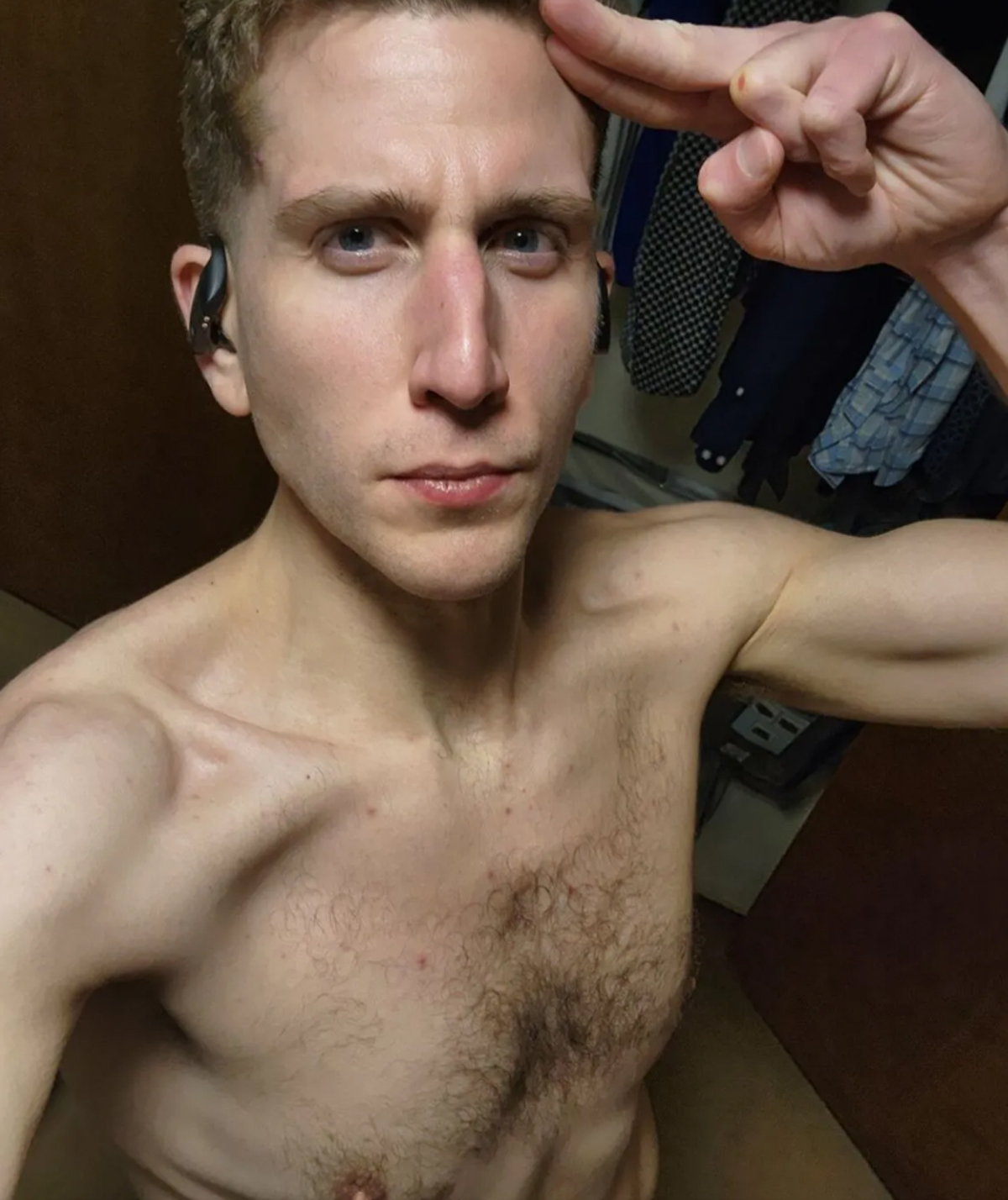 Bryan Kohberger's Shirtless Selfies After Idaho Murders Clearly Show Hand Wound! 