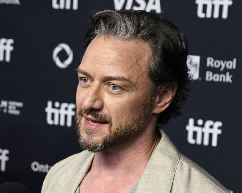 James McAvoy Assaulted By Stranger In Toronto Bar! WTF!