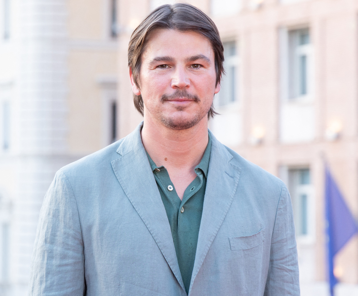 Josh Hartnett Hospitalized After Crash With Cop Car In Canada!