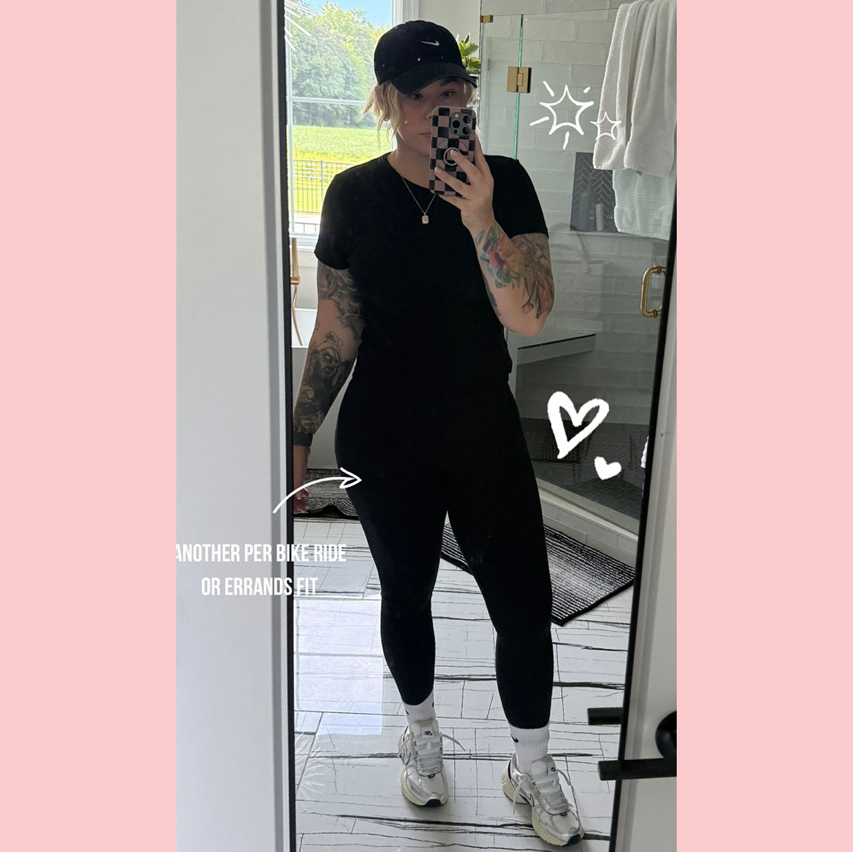 Kailyn Lowry strips to bra after plastic surgery