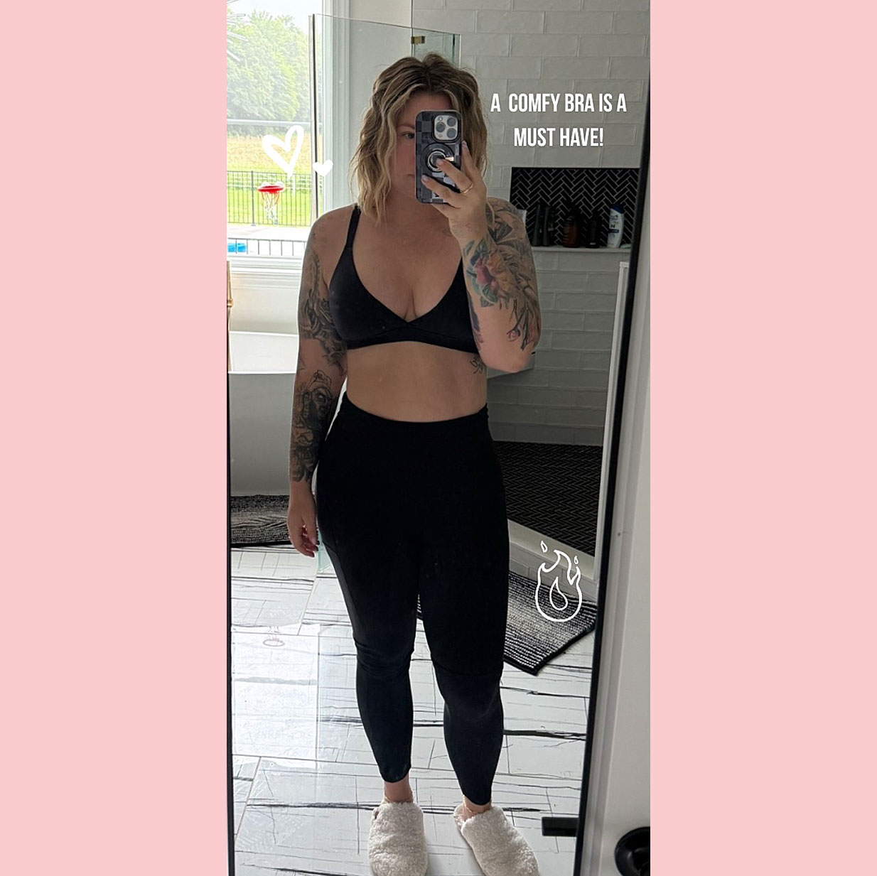 Kailyn Lowry strips to bra after plastic surgery
