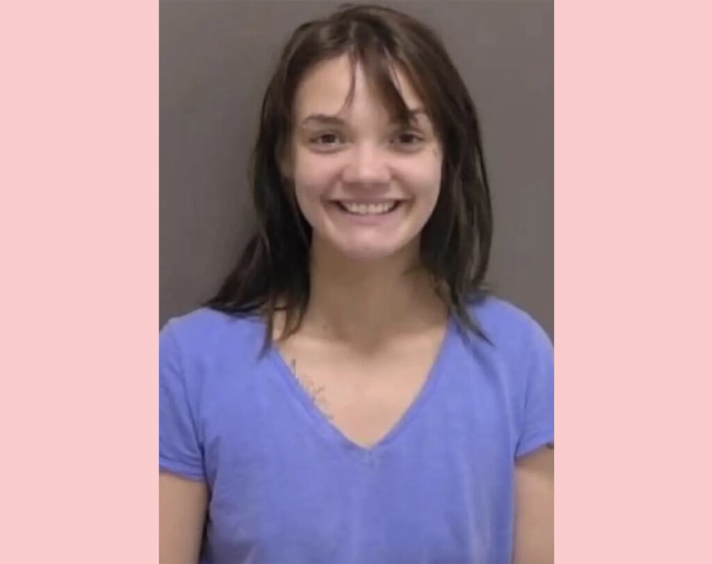 Woman Attacked Boyfriend With Hatchet -- His Head Sounded 'Like Splitting Wood' As She Hit It!