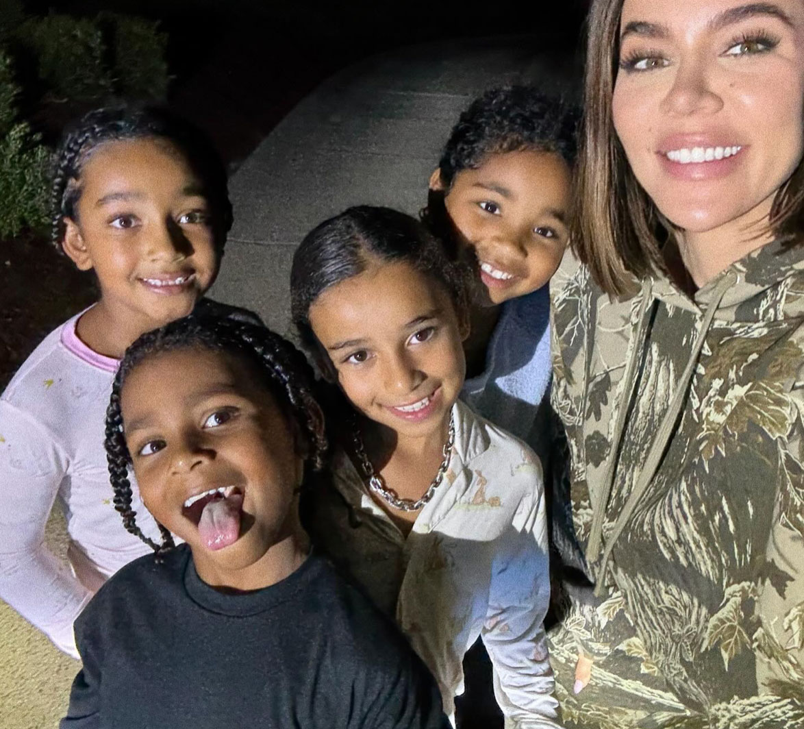 Khloe Kardashian kids pics