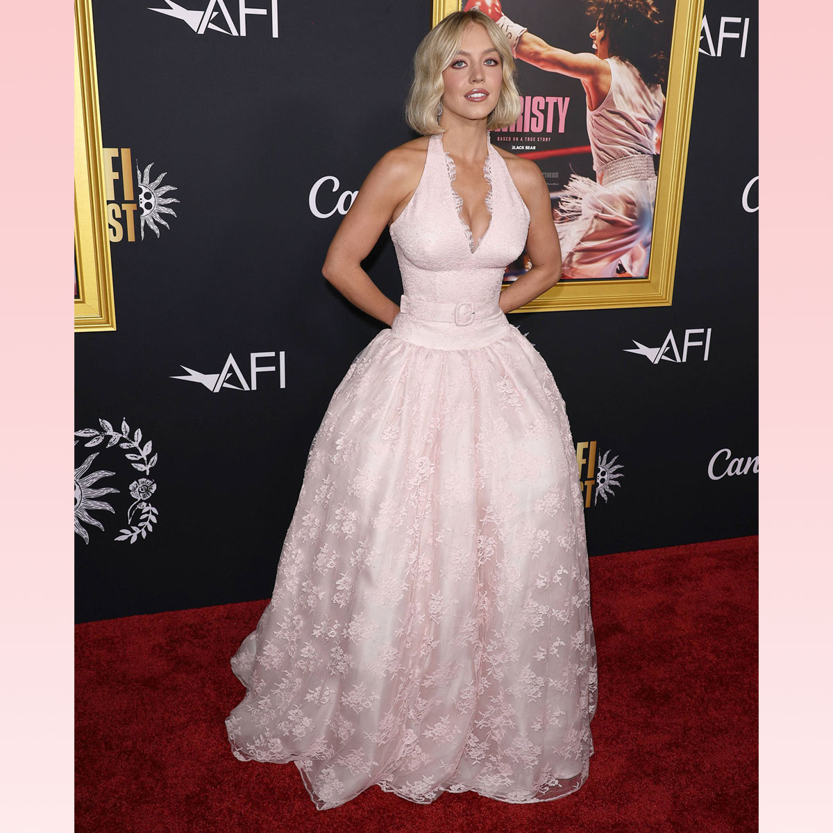 Sydney Sweeney debuts short hair