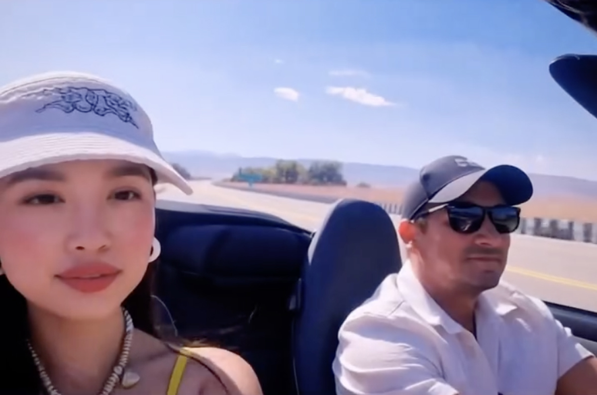 Jeremy Renner with Yi Zhou Instagram