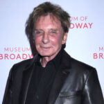 Barry Manilow Diagnosed With Lung Cancer -- To Undergo Surgery ASAP!