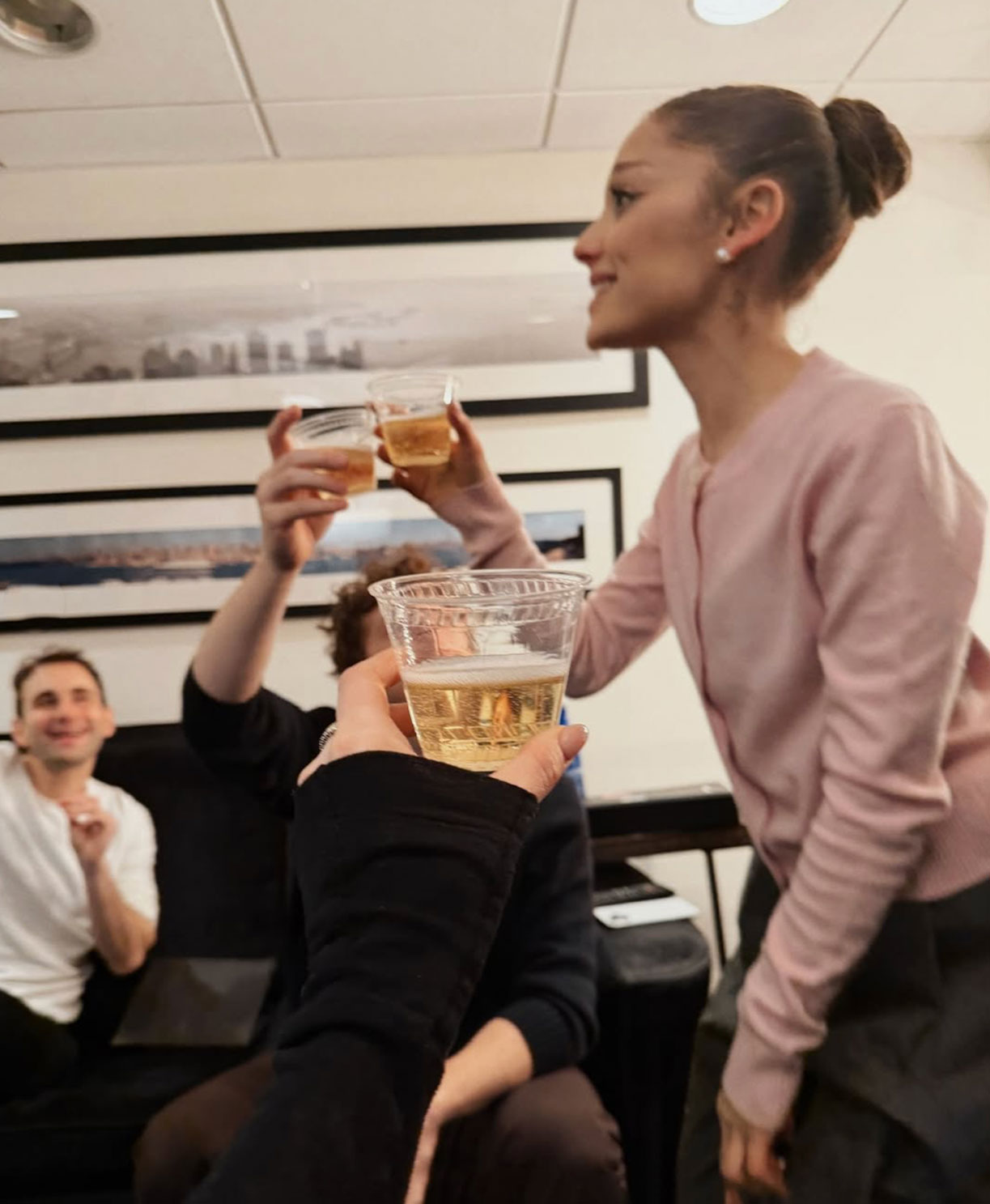 Ethan Slater snl liz gillies Ariana grande