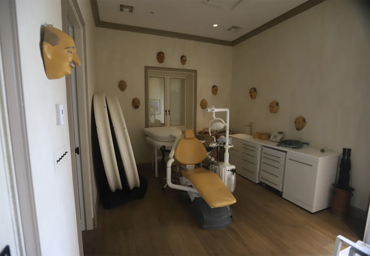 Democrats Release 10 Never-Before-Seen Photos Of Jeffrey Epstein's Private Island -- LOOK