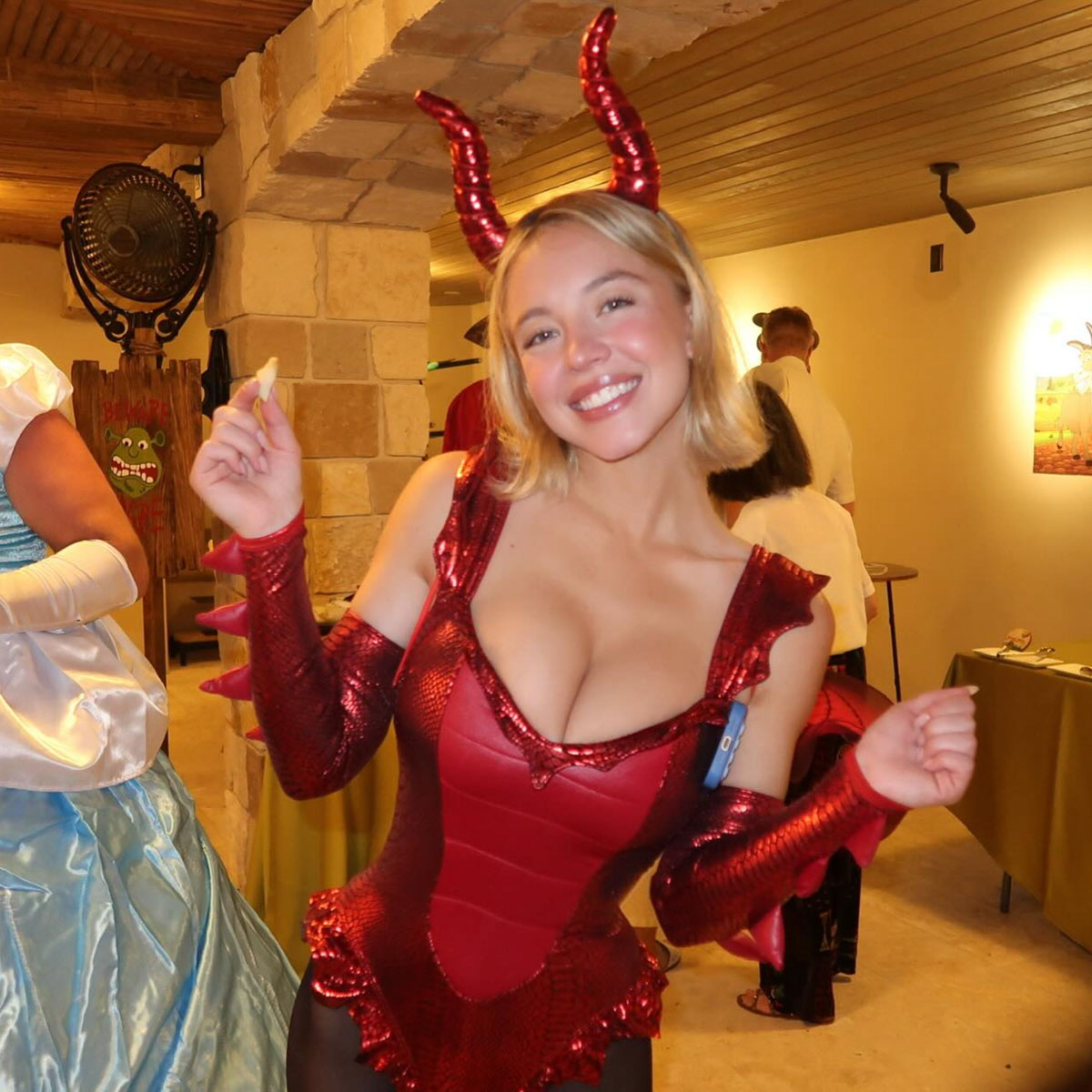 Sydney Sweeney Shrek-themed Friendsgiving 2025