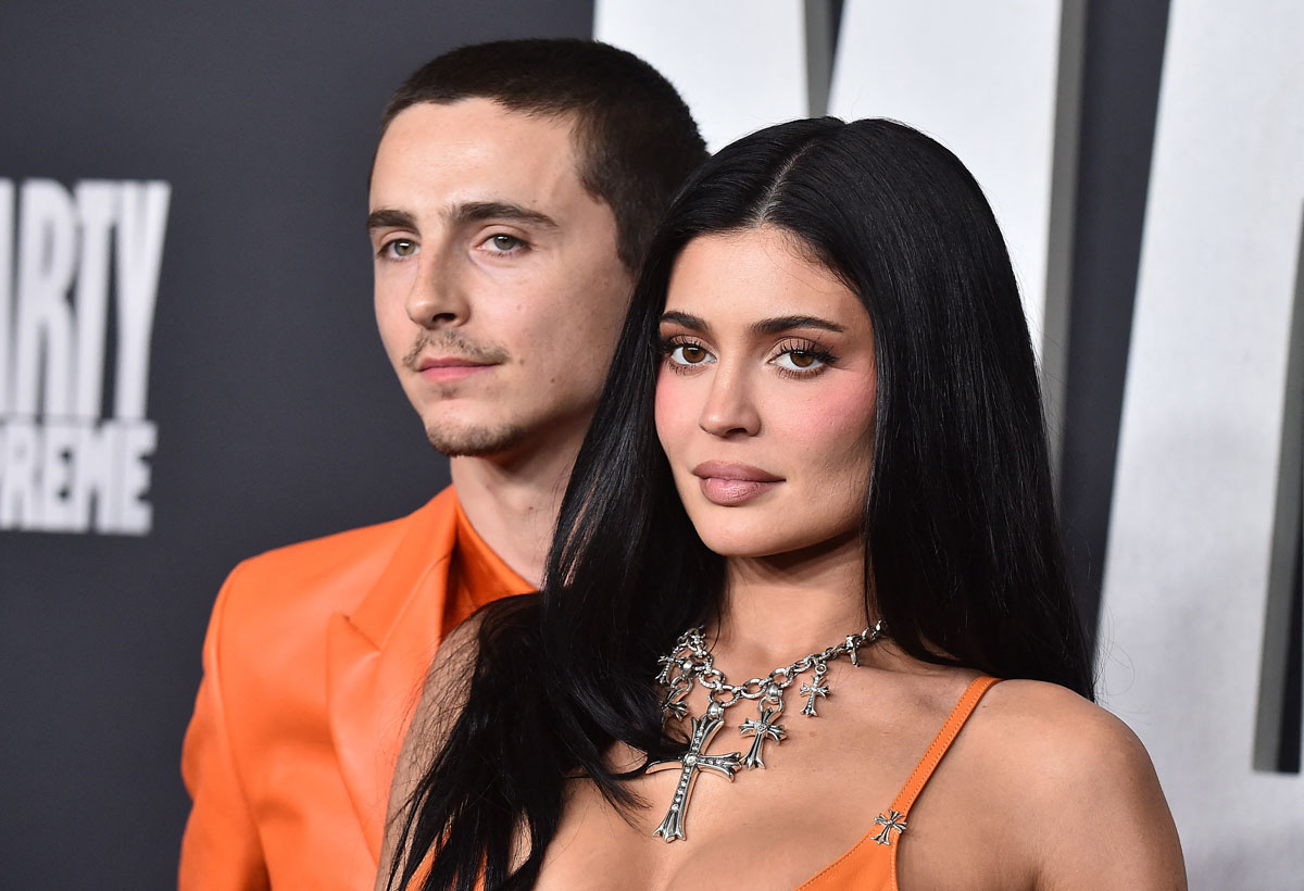 Kylie Jenner & Timothée Chalamet Shut Down Breakup Rumors By Twinning On The Marty Supreme Premiere Red Carpet! 